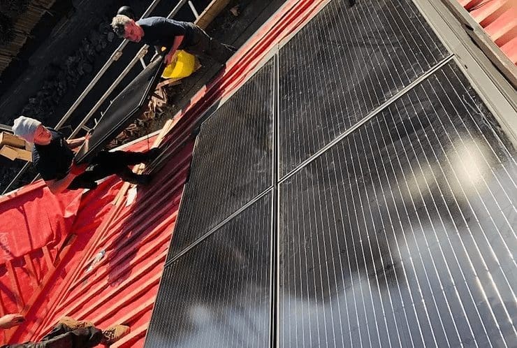how to make an eco-friendly roof